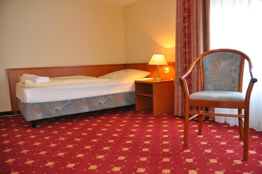 Hotel Kronprinz Garni Minden (North Rhine-Westphalia) Quarto foto
