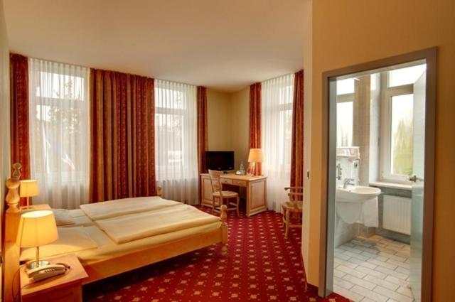 Hotel Kronprinz Garni Minden (North Rhine-Westphalia) Quarto foto